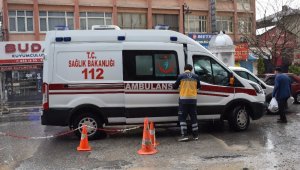 Sokakta Yere Yığılan Yaşlı Adam Polis ve Sağlık Ekiplerini Alarma Geçirdi