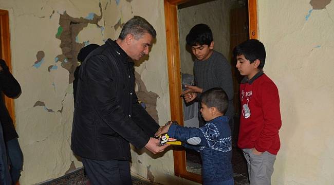 Vali Baruş, Depremden Etkilenen Mahallelerde İncelemede Bulundu