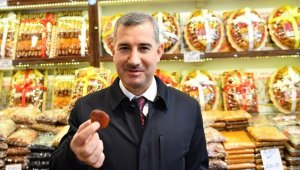 Yeşilyurt Belediyesi, 81 ildeki 81 Okula Kayısı Gönderecek