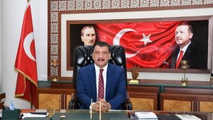 Başkan Gürkan ve Eşi 6 Maaş İle Kampanyaya Katıldı