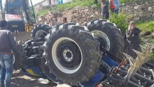 Darende'de Traktör Devrildi Baba Kız Hayatını Kaybetti