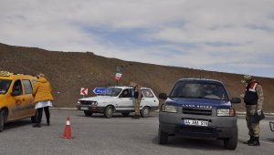 İl Dışına Çıkmak İsteyen 12 Bin Kişiden 2 Bin 382'sine İzin Verildi
