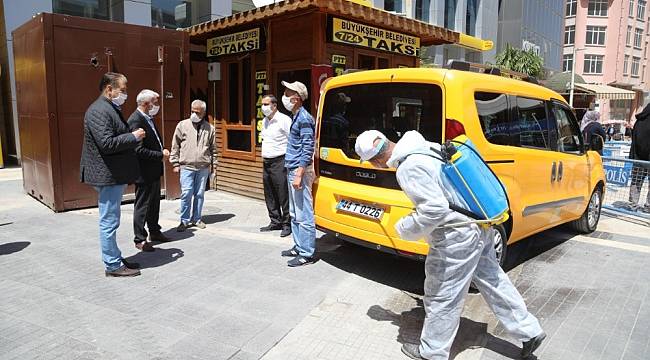 Battalgazi'deki Tüm Taksi Durakları Dezenfekte Ediliyor