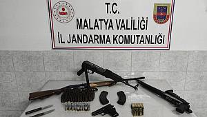 jandarma Arguvan'da Silah ve Mühimmat Ele Geçirdi