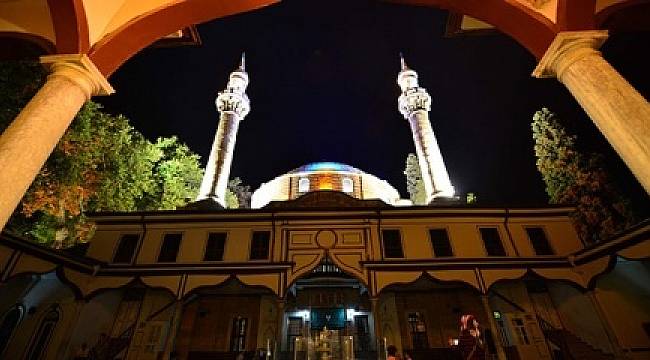Kadir (Kadr) Suresi Arapça, Türkçe okunuşu ve Fazileti