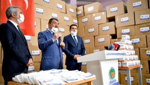 Malatya Büyükşehir Belediyesine 600 Bin Maske Teslim Edildi