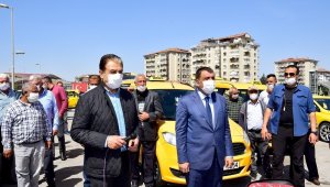 Malatya'da taksiler dezenfekte edildi