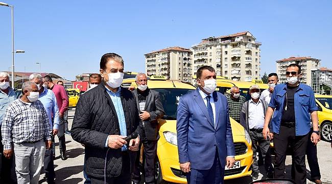 Malatya'da taksiler dezenfekte edildi