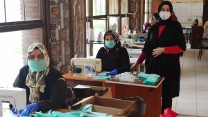Muhtar Polat; Günde Bin 500 Maske Üretiyoruz