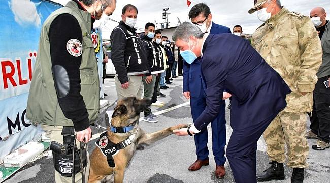 Vali Aydın Baruş, Güvenlik Güçlerinin Bayramını Kutladı