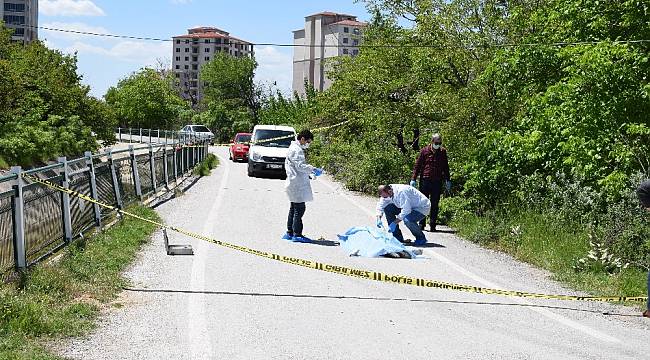 Yaşlı Şahıs Yolda Koşarken Hayatını Kaybetti