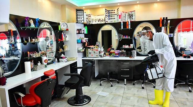 Yeşilyurt'ta Berber ve güzellik salonları dezenfekte ediliyor