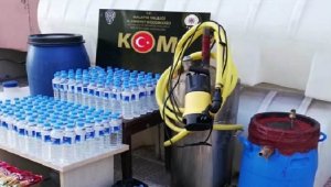2 Ton Sahte Boğma Rakı Ele Geçirildi