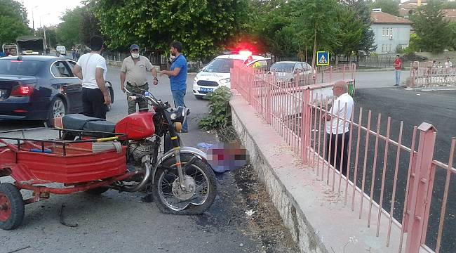 Akçadağ'da Motosiklet Kazası: 1 Ağır Yaralı