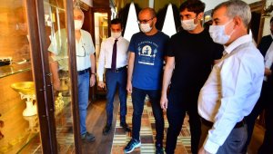 Başkan Çınar, Koku Filminin Oyuncularını Ağırladı