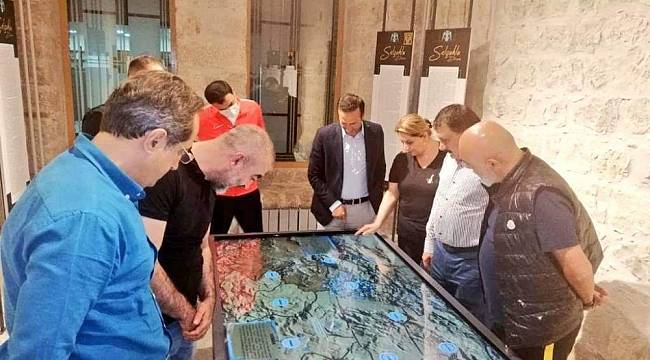 Başkan Gevrek ve Karaman Kent Müzesi'ni gezdi