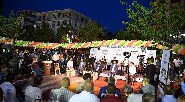 Başkan Gürkan, Parkta Vatandaşlarla Bir Araya Geldi
