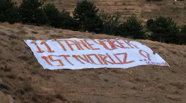 Derebeylerinden Pankartlı Tepki