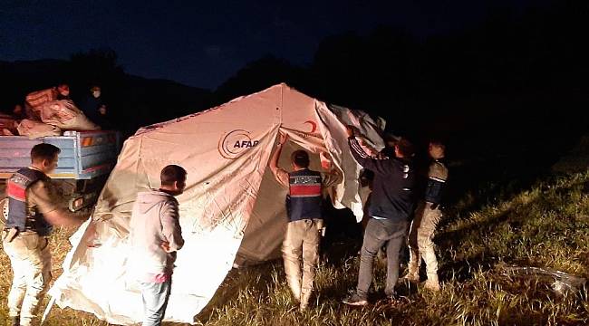 Pütürge'de Depremzedeler İçin Çadır Kuruldu