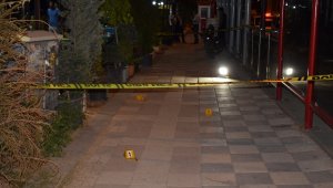 Çay Ocağında Oturanlara Ateş Açıldı: 1 Ölü, 2 Yaralı