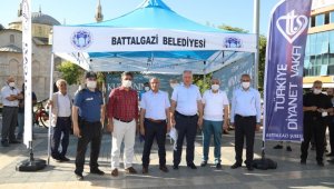 Güder, Türkiye Diyanet Vakfına Kurban Bağışında Bulundu