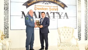 Komutan Kanbur'dan Başkan Gürkan'a Veda Ziyareti