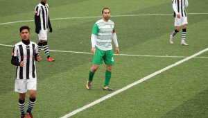 Kürşat Günata, Futbol Kariyerine Devam Ediyor
