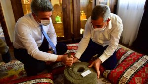 Vali Baruş; Başkanımız ve ekibi başarılı hizmetlerde bulunuyor