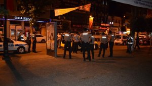 Araç içerisinde silahla vurulan 1 kişi yaralandı