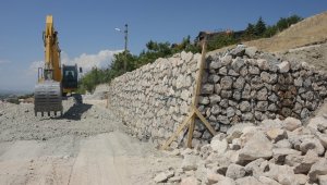 Hilaltepe caddesinde 5 Metrelik Yol 12 Metreye Çıkarılıyor