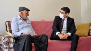 Kaymakam Dolaş'tan şehit ailelerine ziyaret