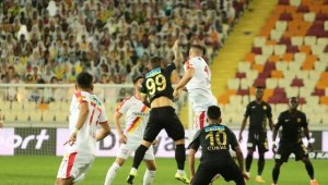 Adem Büyük ile Cueva'nın performansı Hamzaoğlu'nu mutlu ediyor