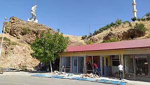 Başkan Cengiz; Dükkanların Restorasyon Çalışmalarına Başladık