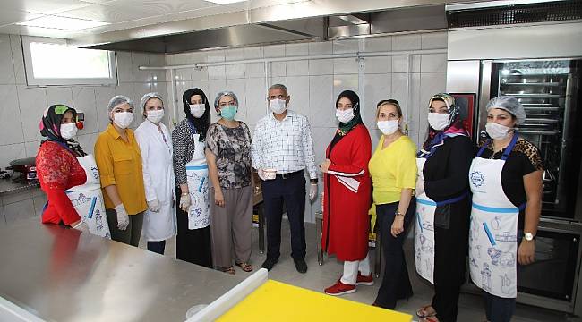 Battalgazi'de tedbirli aşure ikramı