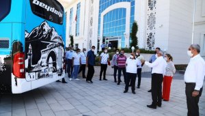 'Medeniyetin kalbi Battalgazi' otobüslere giydirildi