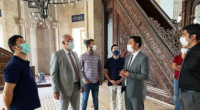 Milletvekili Kahtalı Yeni Cami'de incelemelerde bulundu