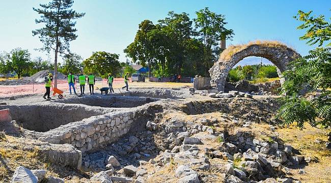 Şahabiyye-i Kübra Medresesinde kazı çalışmalarına başlandı
