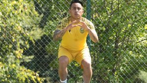 YMS'de Cueva form tutmaya başladı