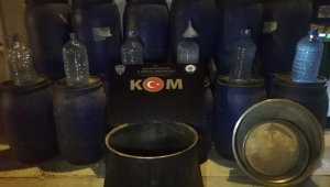 3 Bin 880 Litre Kaçak İçki Ele Geçirildi