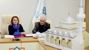 Hekimhan Belediye Başkanı Akyüz, Koronaya Yenildi
