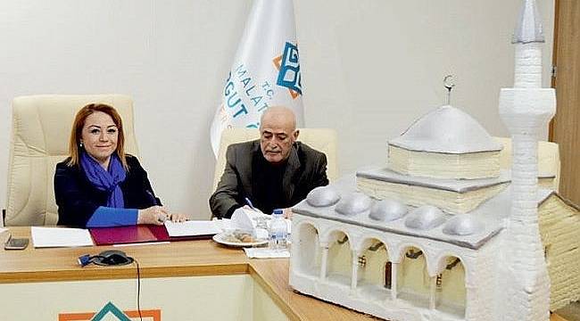Hekimhan Belediye Başkanı Akyüz, Koronaya Yenildi