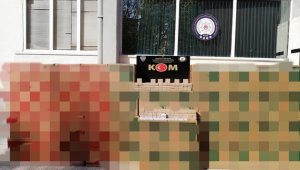 Kaçak tütün malzemelerini iş yeri ve depolarına sakladı