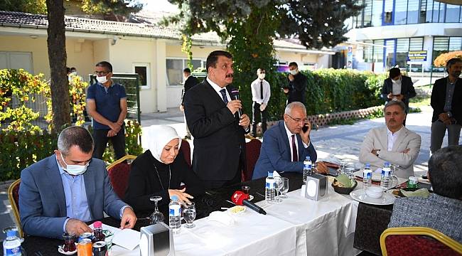 Gürkan; Teşkilatımızla birlikte tek yumruk olacağız