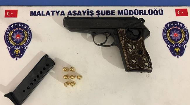 Ruhsatsız silah taşıyan 5 kişi gözaltında