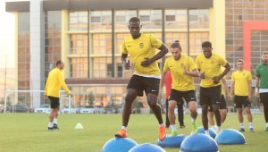YMS, Konyaspor hazırlıklarını sürdürüyor