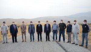 4 mahallenin grup yolunu asfaltladı