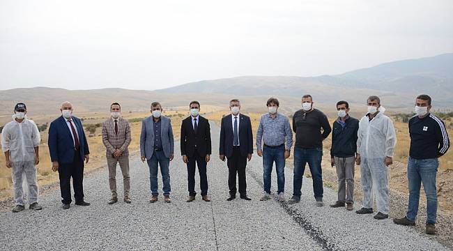 4 mahallenin grup yolunu asfaltladı