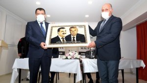 Başkan Gürkan, Doğanşehir'de muhtarlarla bir araya geldi