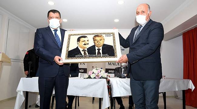 Başkan Gürkan, Doğanşehir'de muhtarlarla bir araya geldi