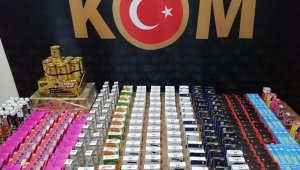 Cinsel içerikli kaçak ürünler ele geçirildi
